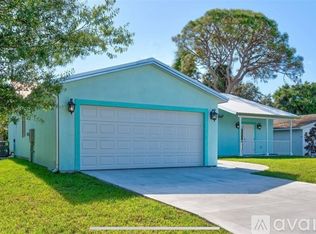 1155 Indus Rd, Venice, FL 34293