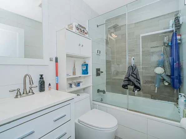 934 Jefferson Avenue image 12 of 36