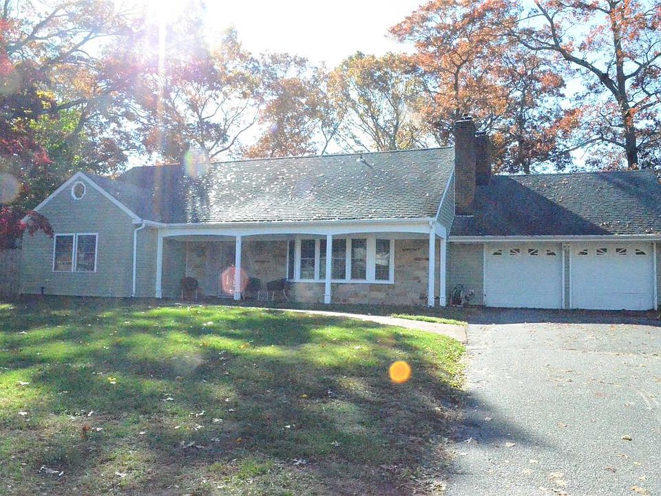 1st image of 2 Wyngate Ln