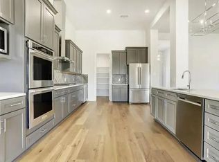 104 Lazy Oak Pl, Spicewood, TX 78669