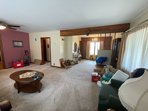 2nd image of 104 N Elm St