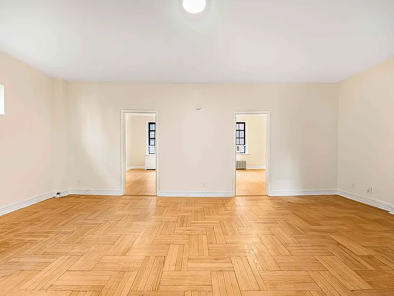 107 E 63rd St #5 — Photo 13