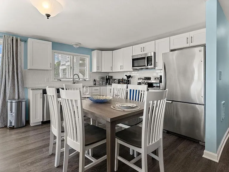 911 Ocean Blvd #7 — Photo 19