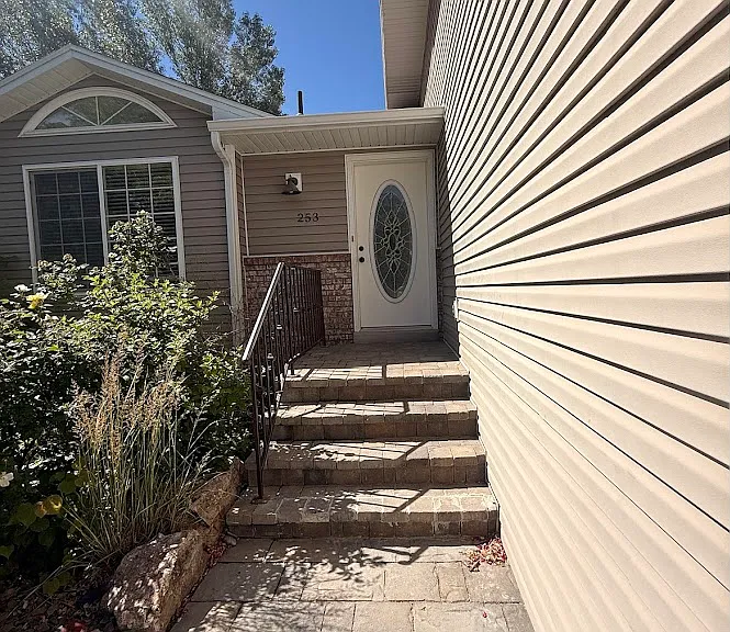 253 Colonial Way — Photo 8