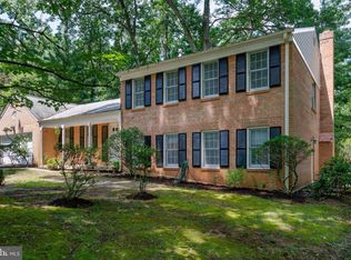 2400 Sweetbay Ln, Reston, VA 20191