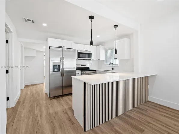 1726 NW 63rd St, Miami, FL 33147