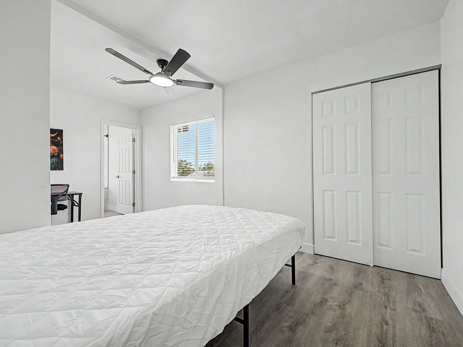 4 bed, 4.5 bath, 2681 sqft, $1,252 — Photo 2