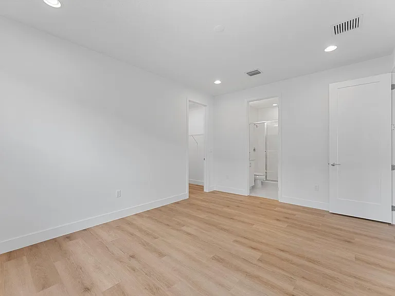 20062 Hirono Ln — Photo 36