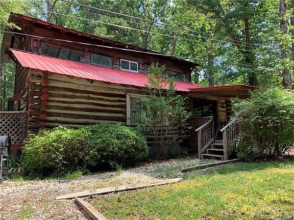 3rd image of 527 Waring Ct