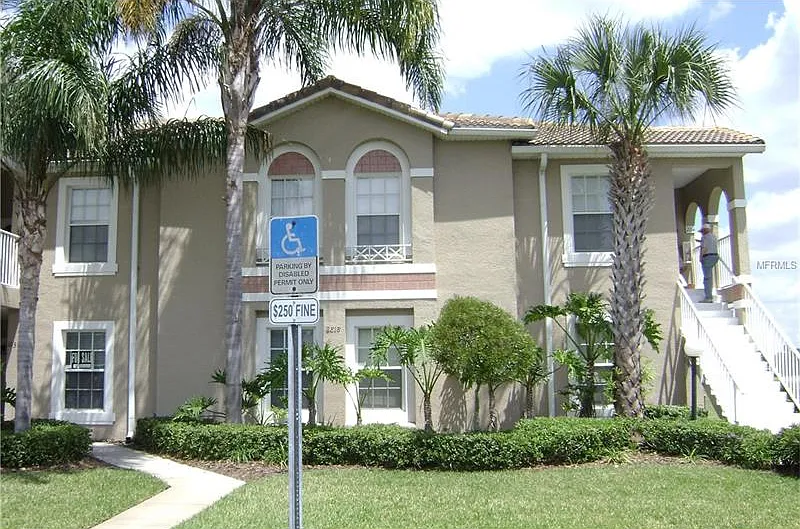 Building Photo 3