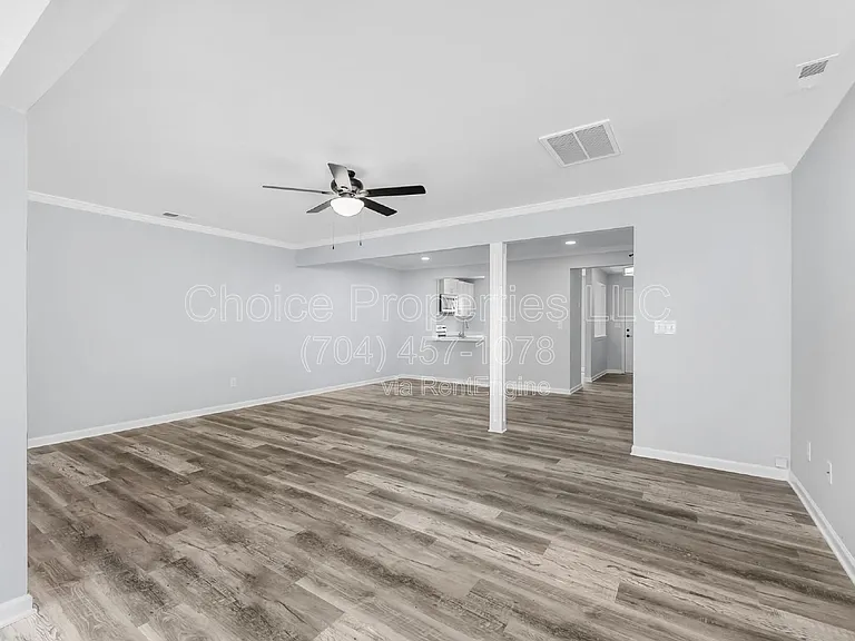 9516 Drains Bay Ct — Photo 10