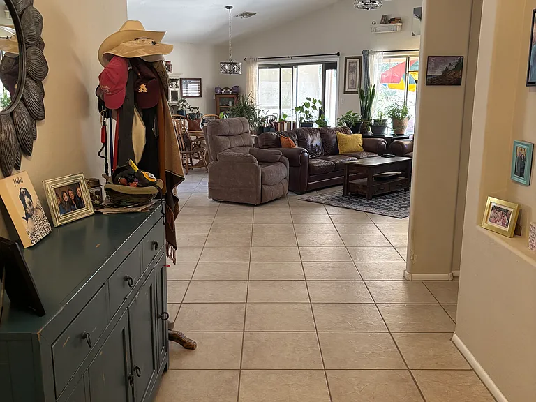 8754 W Salter Dr — Photo 2