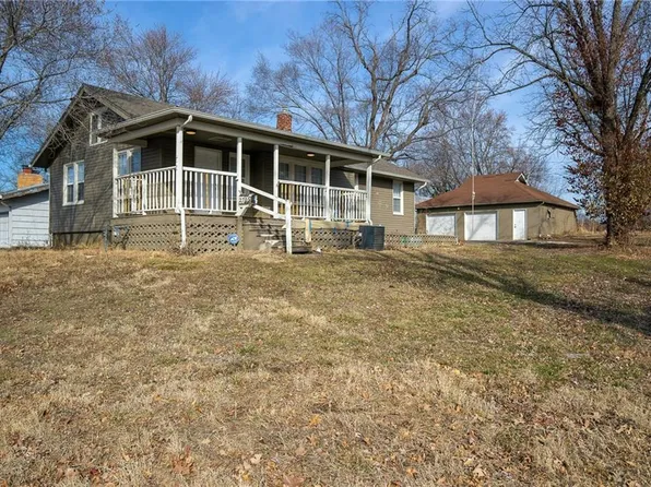 2705 S Sterling Ave, Independence, MO 64052