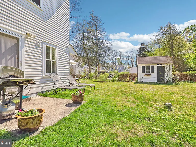 2167 Brunswick Ave — Photo 40