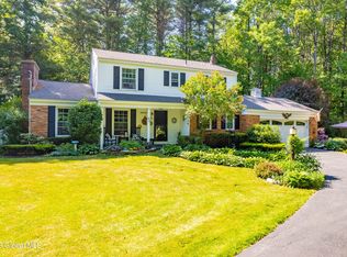 40 Arnold Rd, Malta, NY 12020
