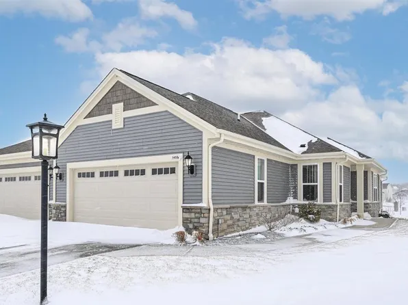 1455 Sandhill Lane #2402, Mukwonago, WI 53149