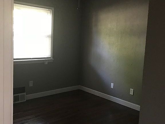 2nd image of 11102 Thunder Dr