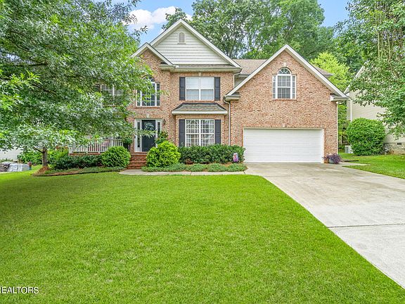 2nd image of 1320 Pershing Hill Ln