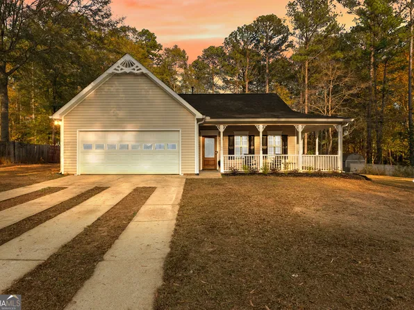 702 Willow Dell Dr, Senoia, GA 30276