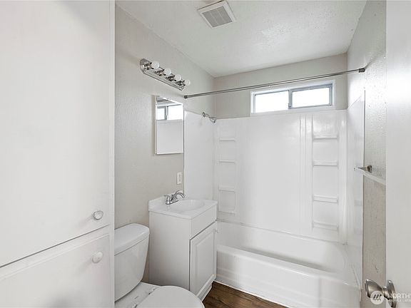 4th image of 4809 S 252nd Place