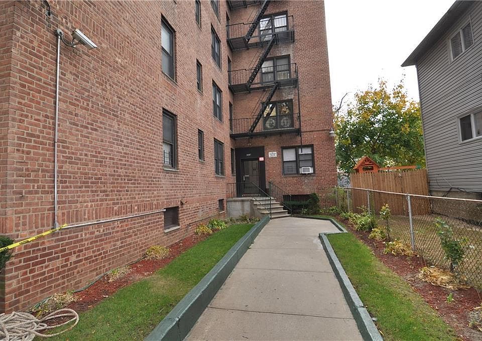 1st image of 2287 Mott Ave APT 2B