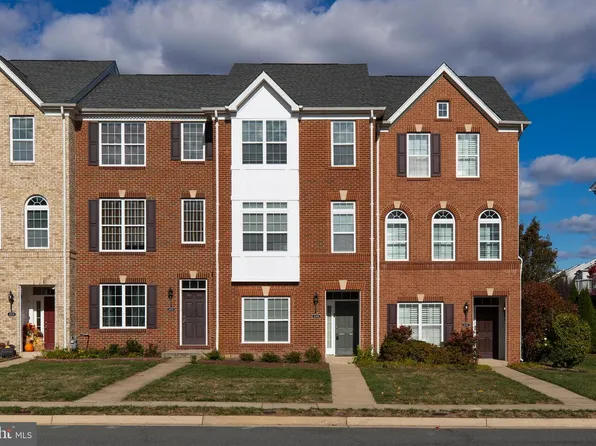43180 Loudoun Reserve Dr, Ashburn, VA 20148