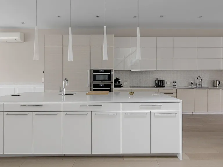 135 Commonwealth Ave #Penthouse 7/8 — Photo 8
