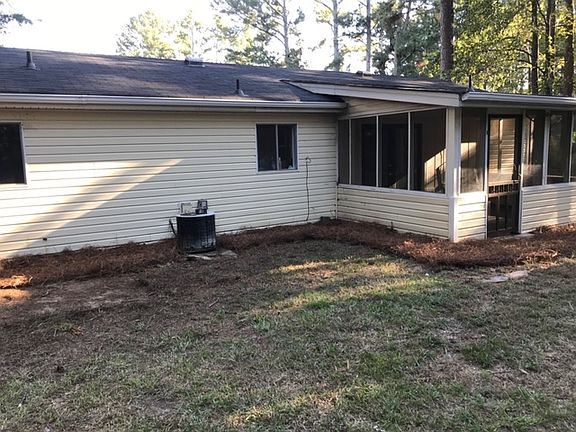 2nd image of 924 Whitehall Dr