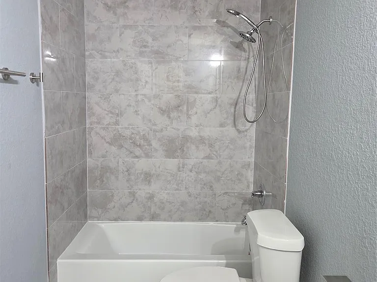 9526 Heflin Colony Dr — Photo 38