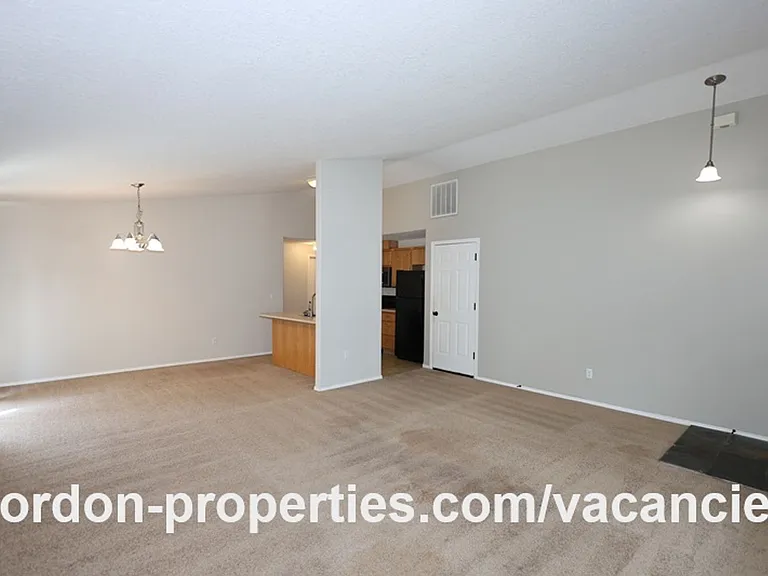 2373 NW Stanley Ave — Photo 5