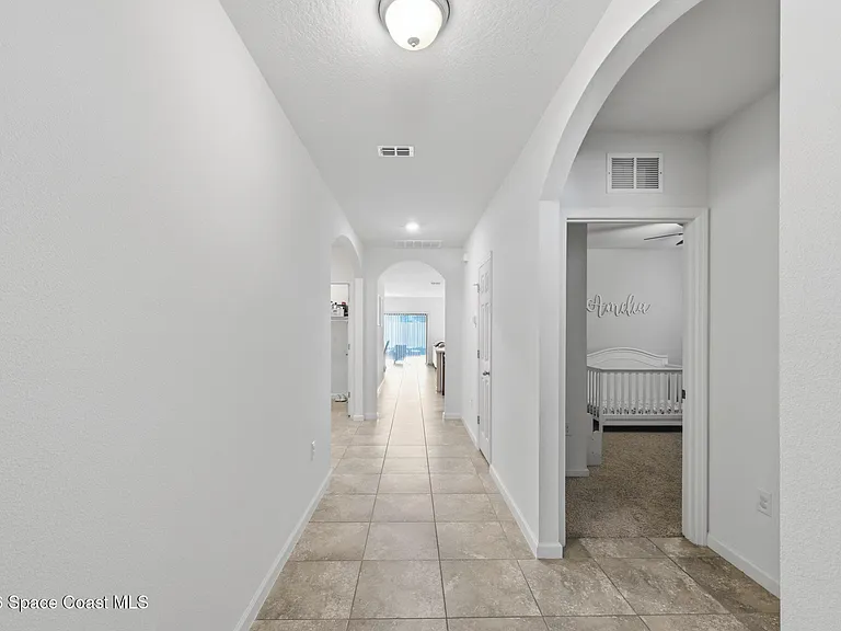 4687 Magenta Isles Dr — Photo 3