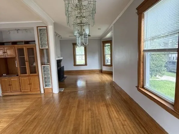 3 Franconia St, Worcester, MA 01602