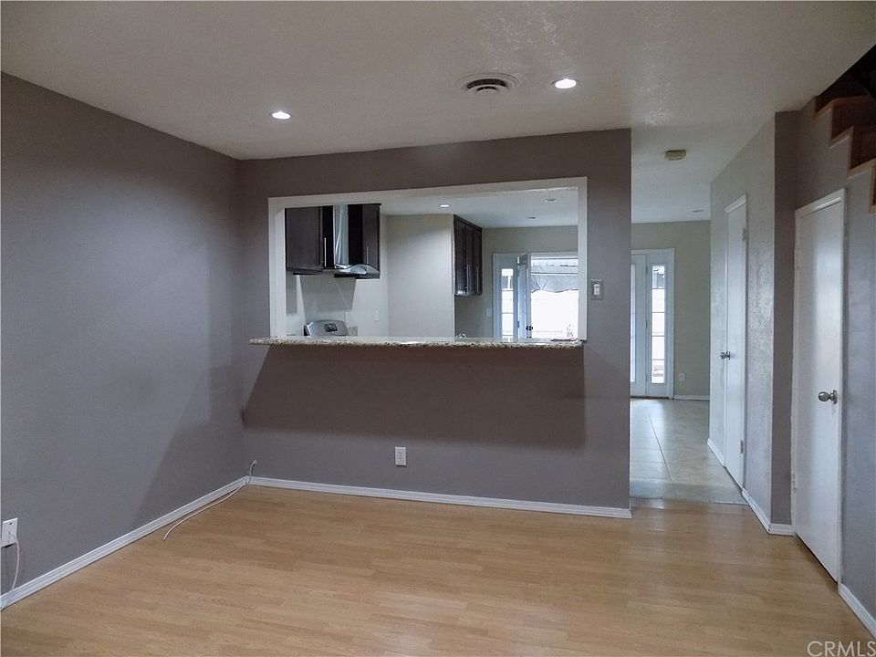 1st image of 637 E Matchwood Pl