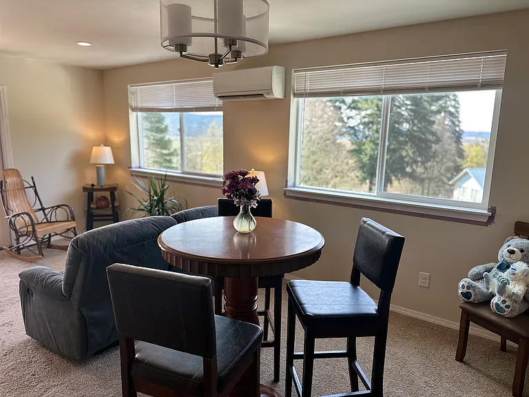 Hilltop Dr — Photo 12