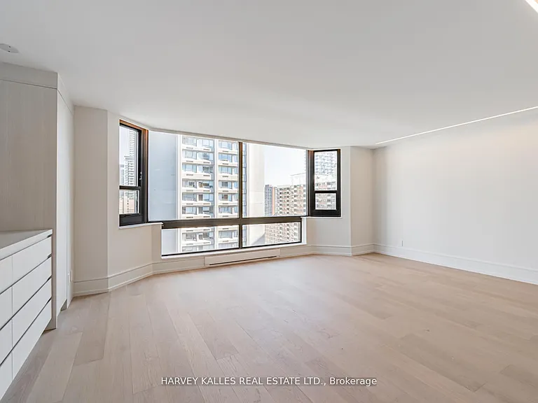 1166 Bay St #1703 — Photo 20