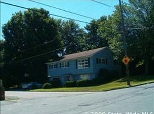 9 Denby St, Woonsocket, RI 02895