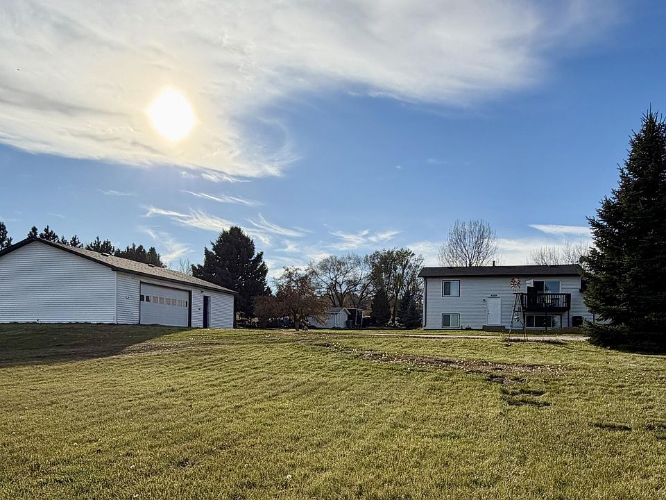 1st image of 2120 Coulee Dr N