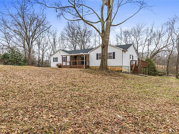 4th image of 461 Boiter Rd