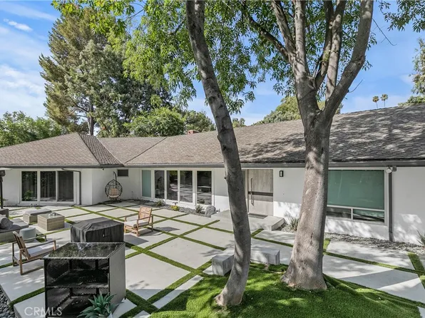3708 Crownridge Dr, Sherman Oaks, CA 91403