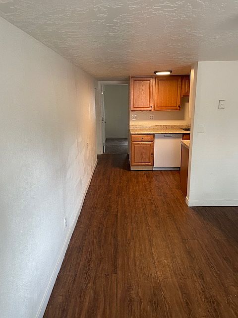 2nd image of 1323 1/2 5th St N Unit B