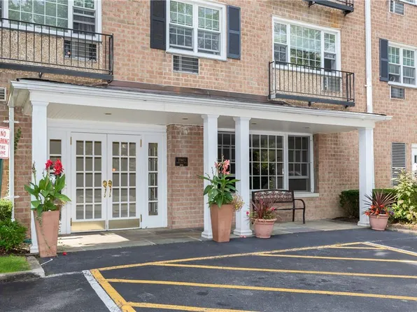 2 Consulate Drive #3L, Tuckahoe, NY 10707