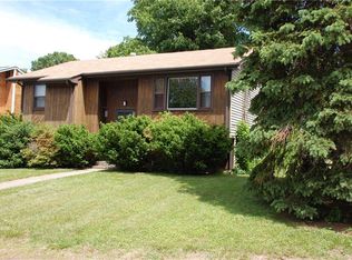 4 Rossi Dr, North Providence, RI 02904