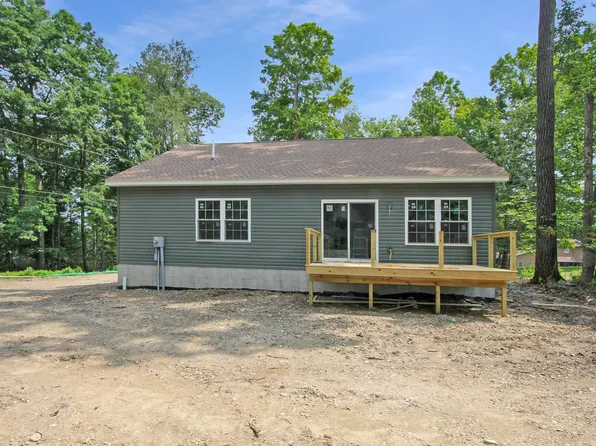 22 Basil Rock Ct, Du Bois, PA 15801