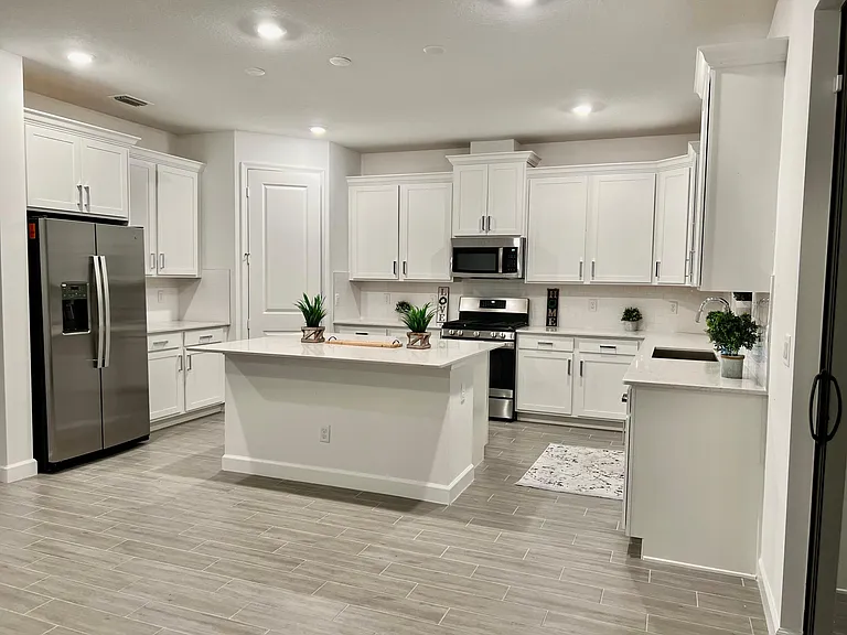 CHEF INSPIRED KITCHEN WITH LARGE ISLAND