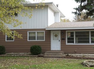 54 Blackhawk Dr, Thornton, IL 60476