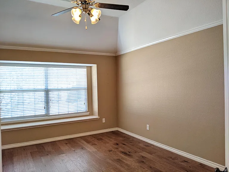 8620 Boulder River Trl — Photo 11