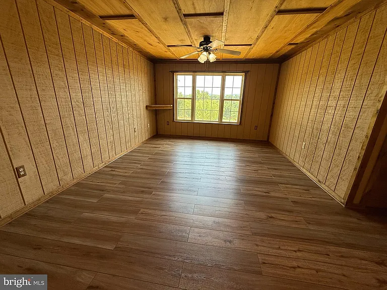 1183 River Bend Ct — Photo 17