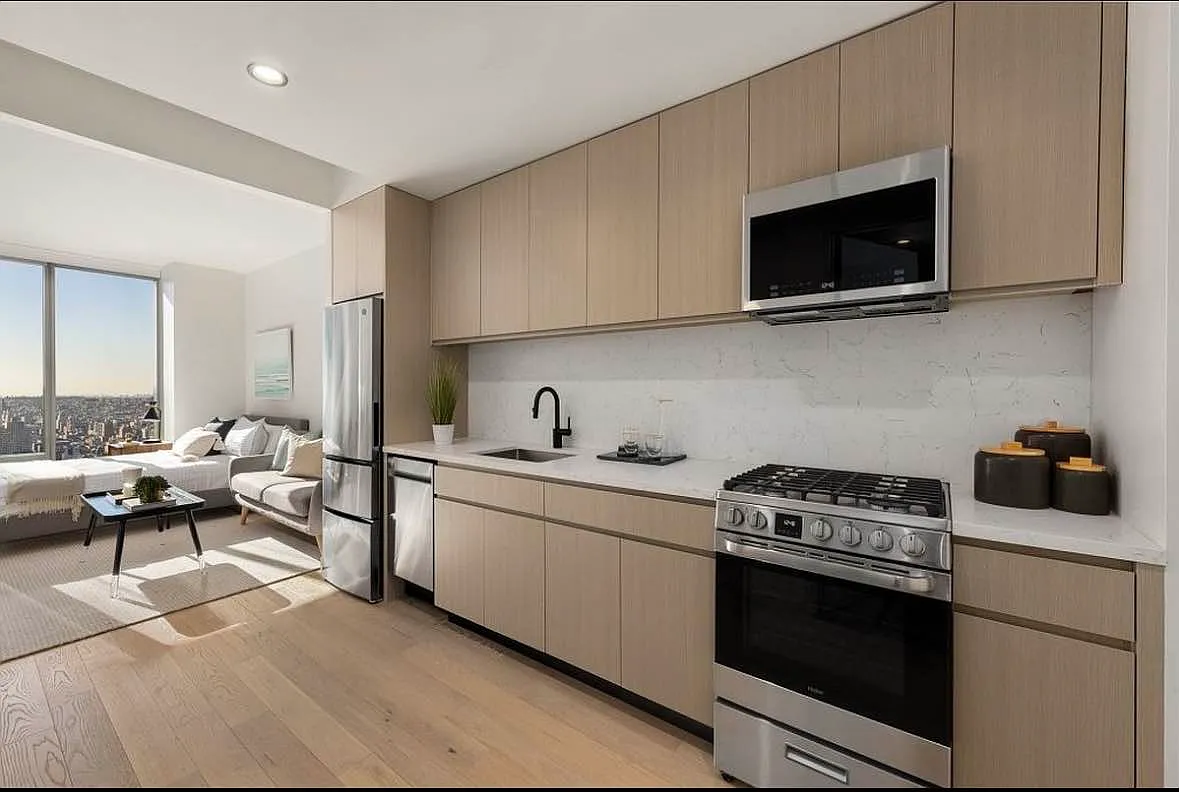 540 Fulton Street — Photo 2