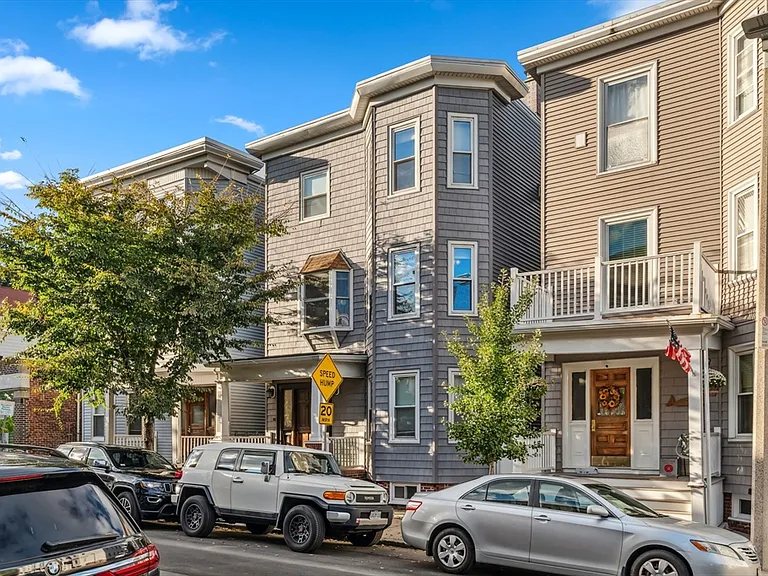 76 Marine Rd #2 — Photo 2