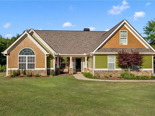 2748 Jones Holly Rd, Good Hope, GA 30641